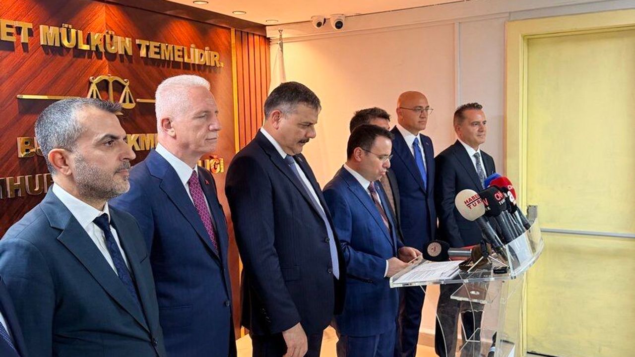 Devlet Burada