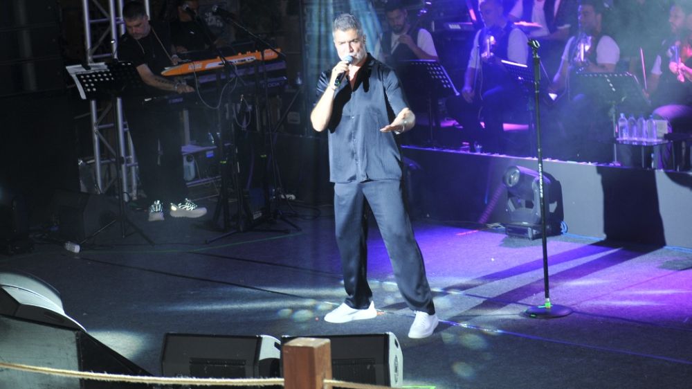 Özcan Deniz'in